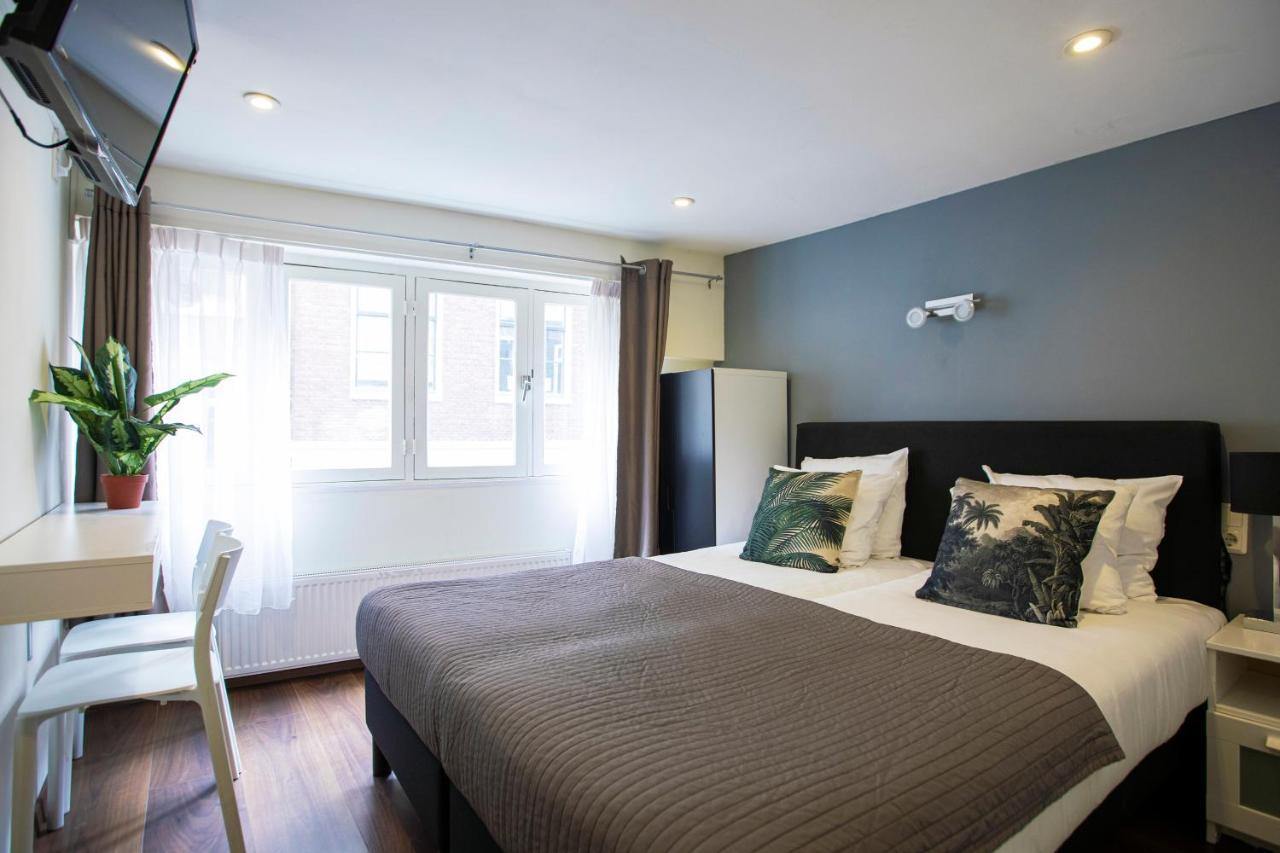 Chambre Lits Jumeaux avec Salle de Bains Privative