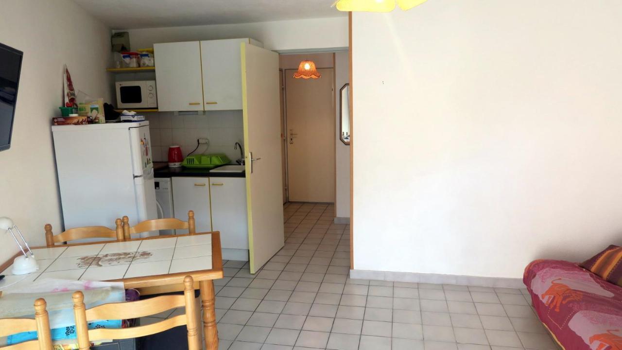 One-Bedroom Apartment,1256211193:JPEG