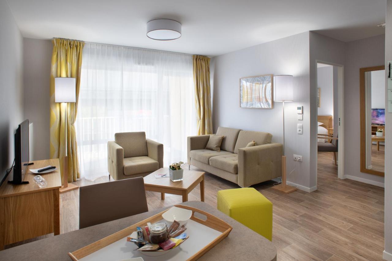 One-Bedroom Apartment,1510076716:JPEG