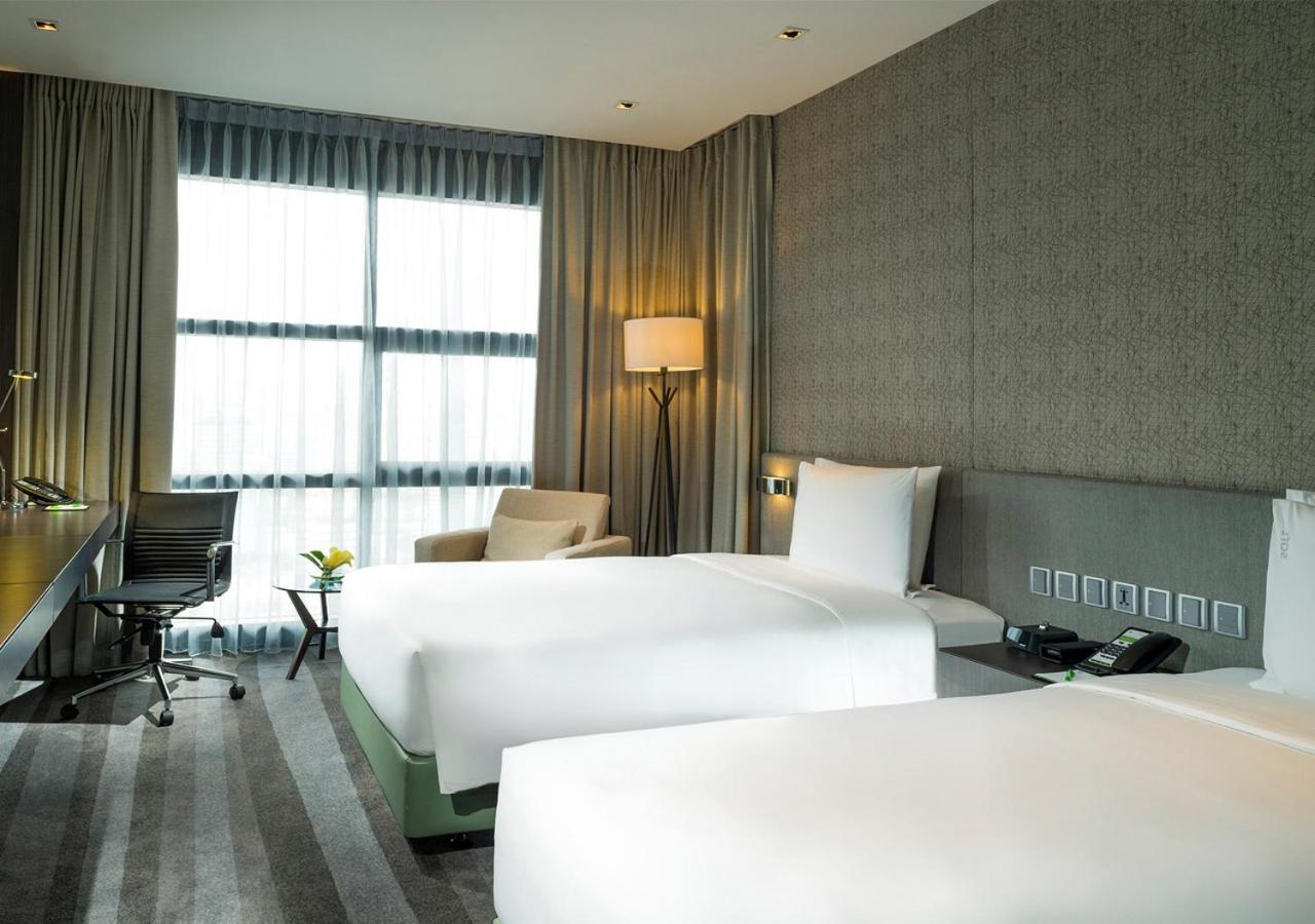 Standard Twin Room City View