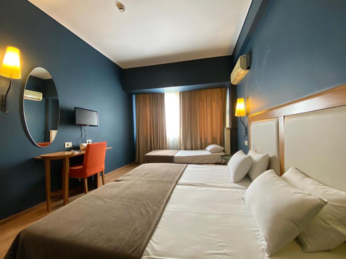 Triple Room (2 Adults + 1 Child),1015218643:JPEG
