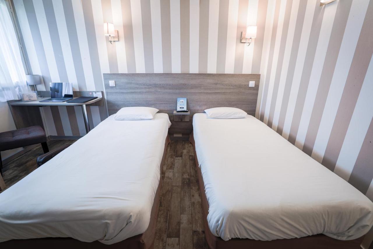 Twin Room with Extra Bed,1661630970:JPEG