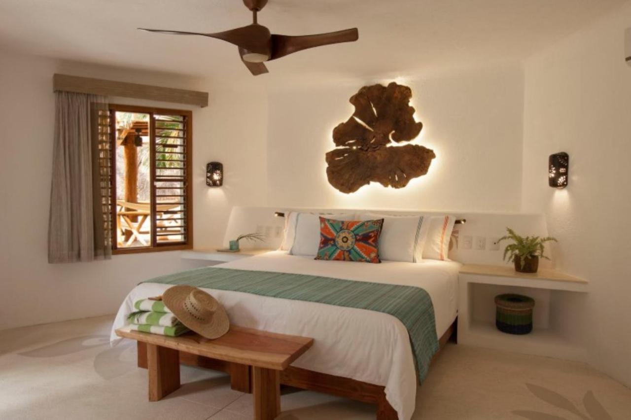 Garden View King Bed