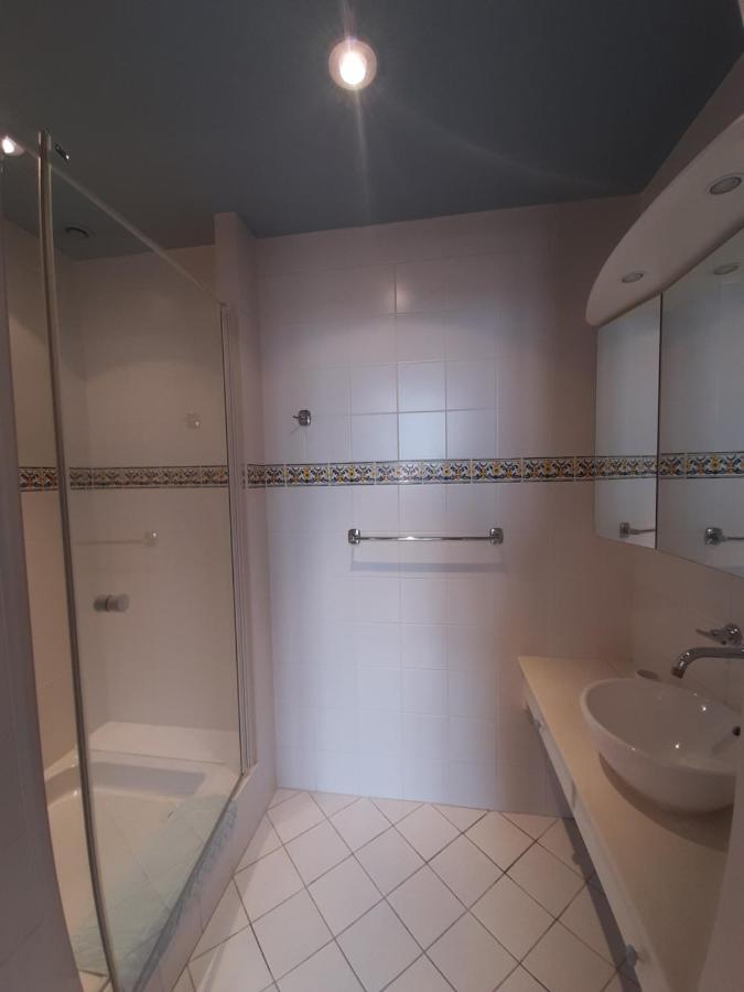 Chambre Double ou Lits Jumeaux - Vue Partielle sur Mer