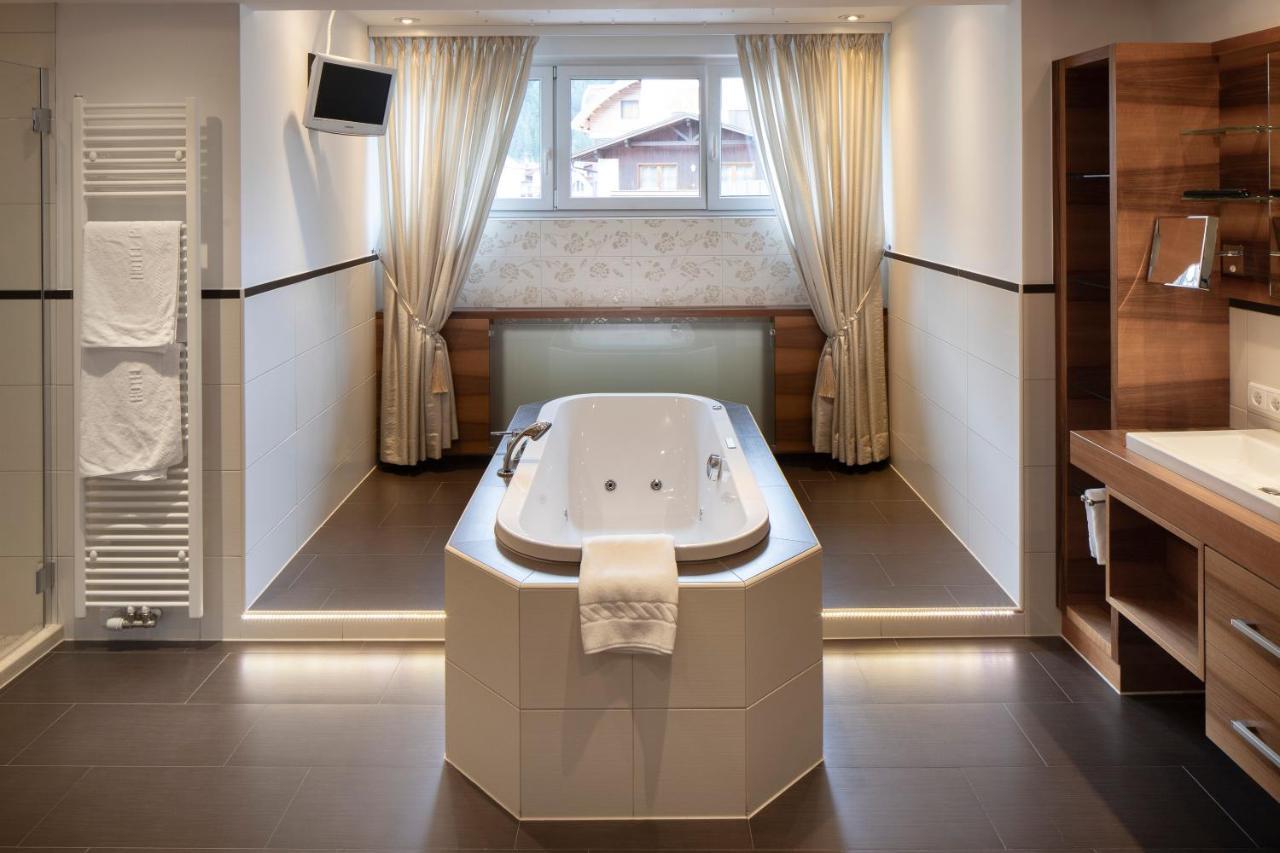 Suite Exclusive