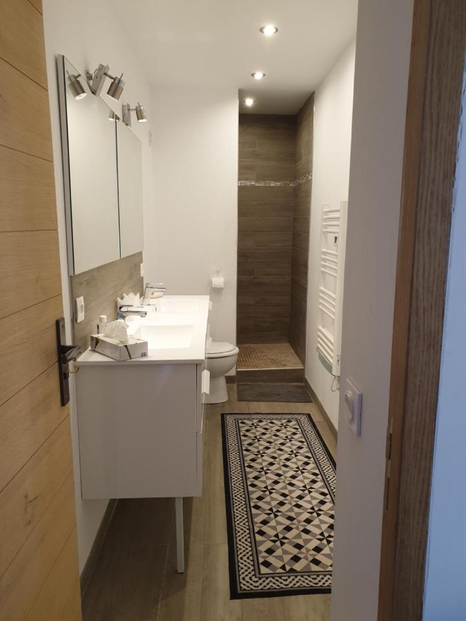 Three-Bedroom House,1426266012:JPEG