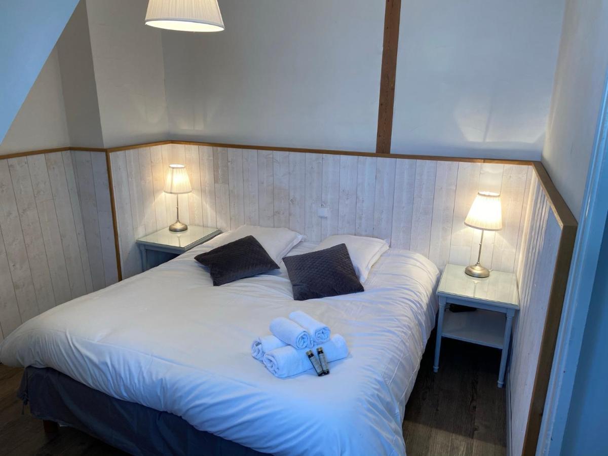 Double or Twin Room Private Bathroom