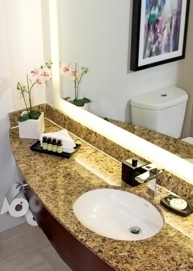 Chambre Double de Luxe avec 2 Lits Doubles - Vue sur Lagune