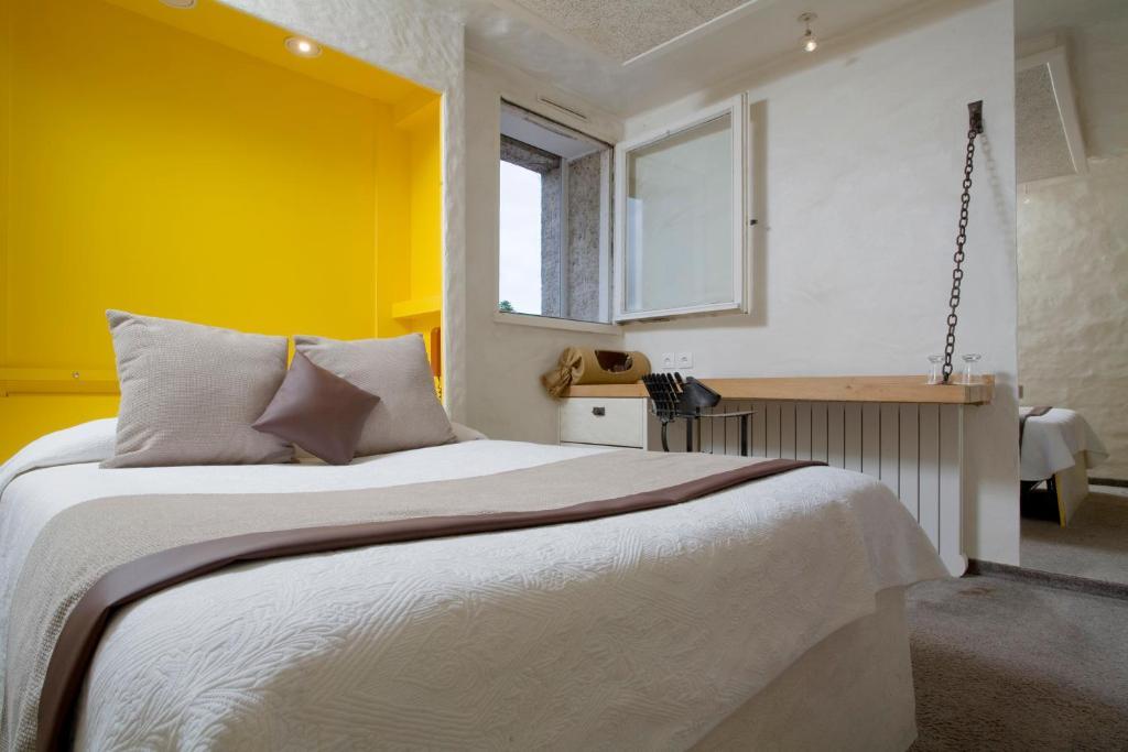 Standard Double Room,703937824:JPEG