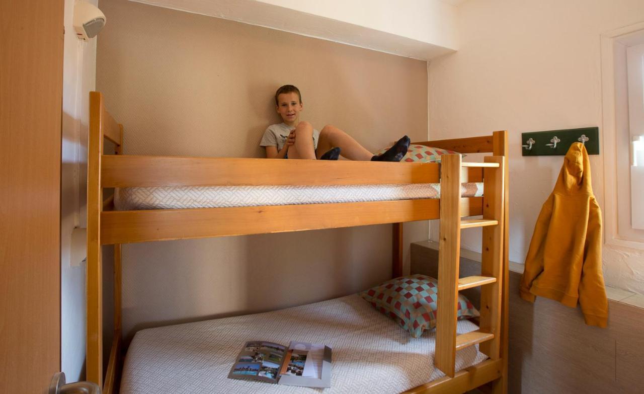 Family Room,1661631018:JPEG