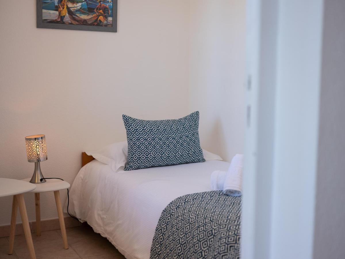 Chambre Double avec Balcon (2 Adultes + 1 Enfant)