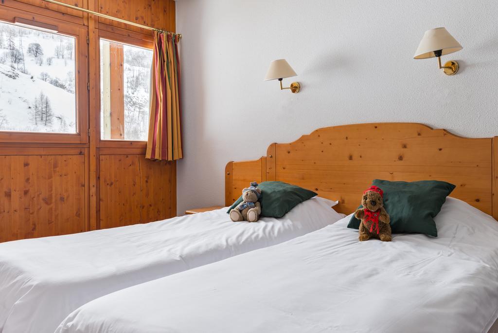 One-Bedroom Apartment with Alcove or Duplex Alcove (6 Adults),111966600:JPEG