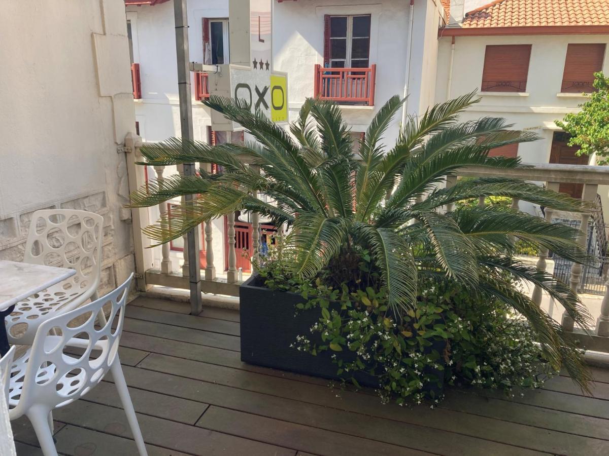 Chambre Triple avec Terrasse
