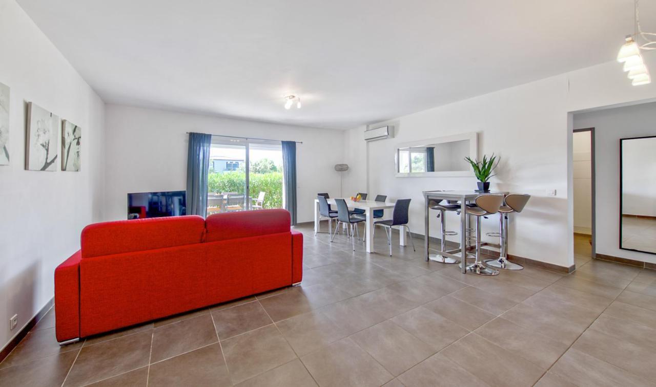 Two-Bedroom House Air Conditioning Terrace