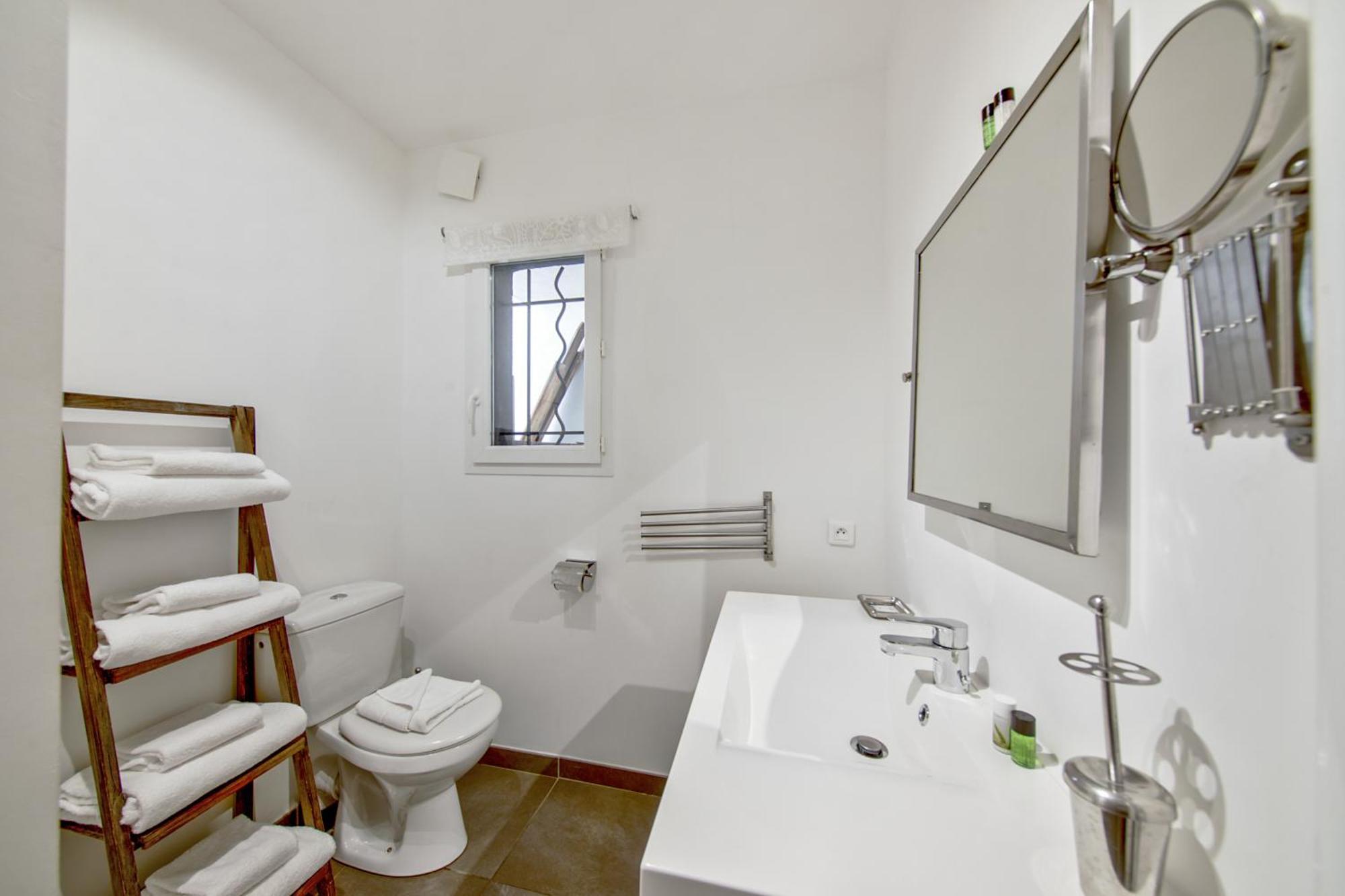 Two-Bedroom Apartment Air Conditioning Terrace