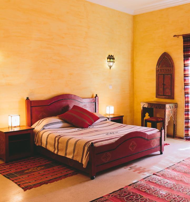 Mini Suite,112839786:JPEG