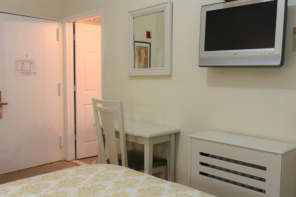 Standard Queen Room,112857258:JPEG