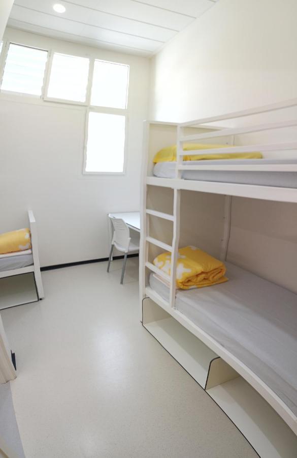Chambre Triple avec Salle de Bains Privative