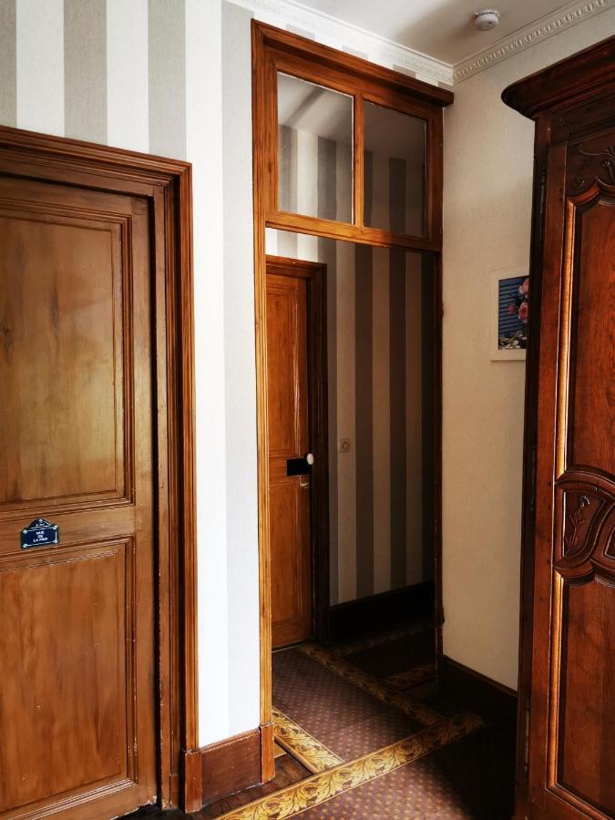 Chambre Deluxe (2 Adultes + 1 Enfant)