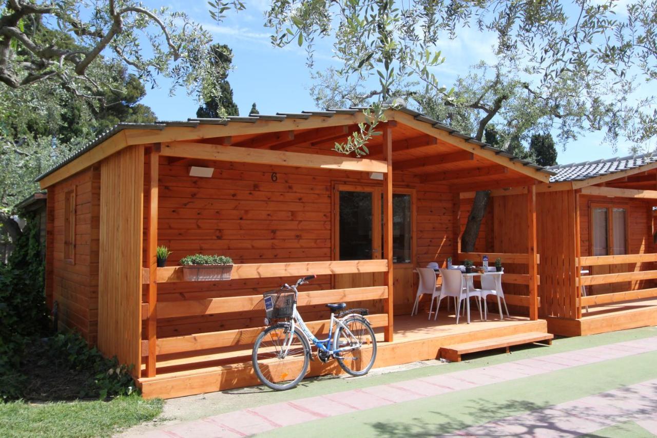 One-Bedroom Bungalow,1151985756:JPEG