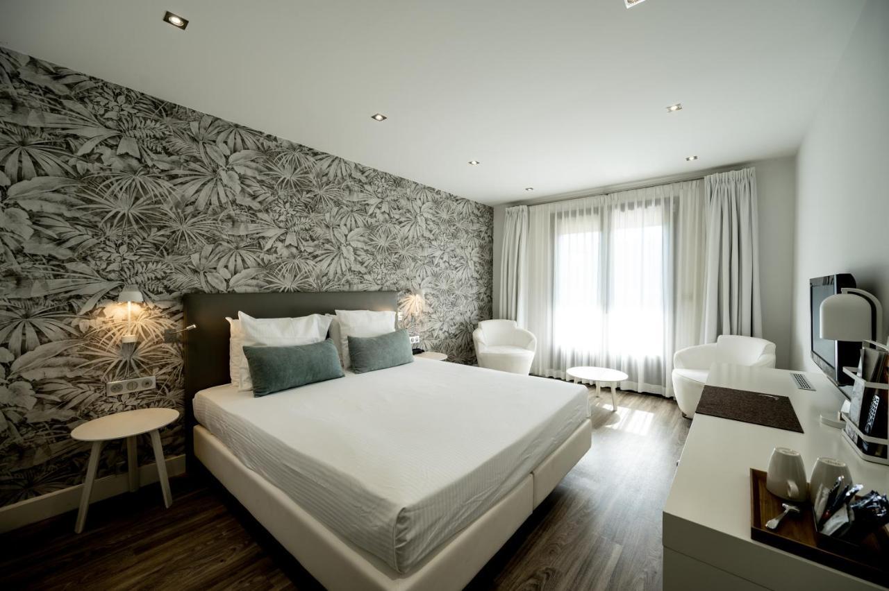 Chambre Supérieure avec Balcon - Vue sur Jardin
