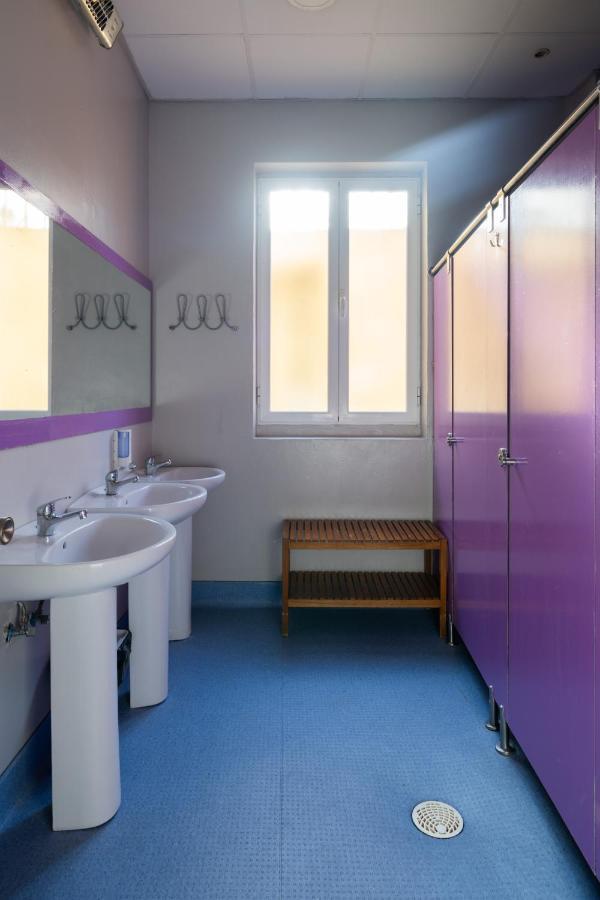 1 Lit dans un Dortoir Mixte de 8 Lits
