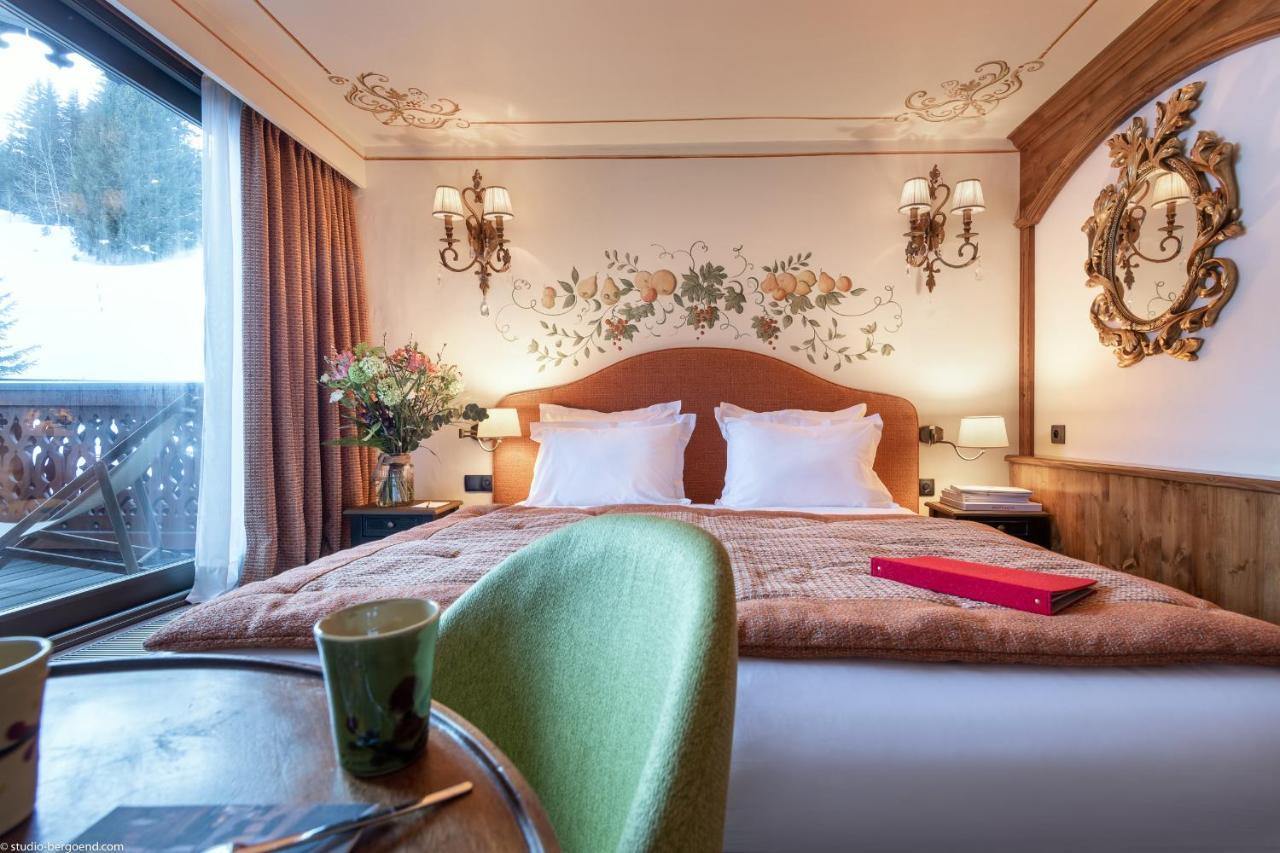 Small Classic room with balcony,1187936857:JPEG