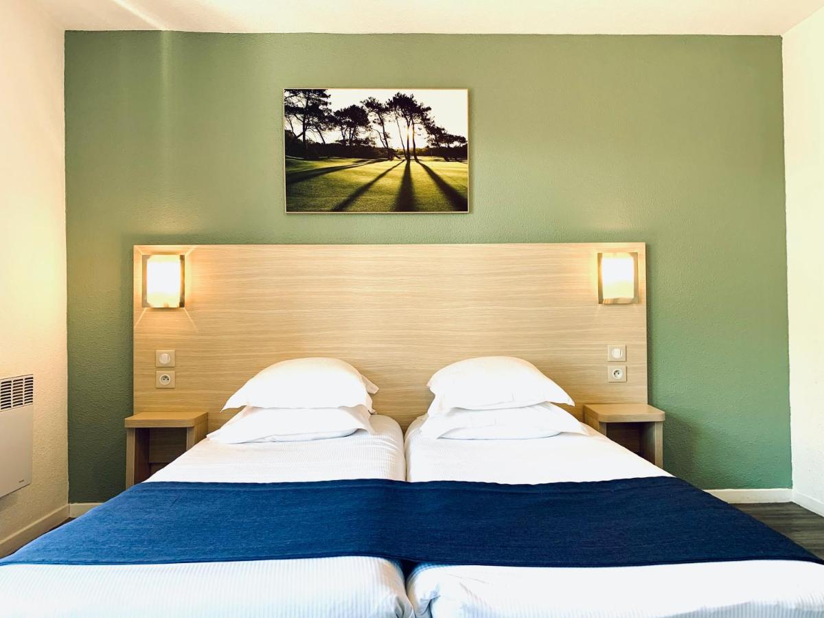 Studio Twin Beds