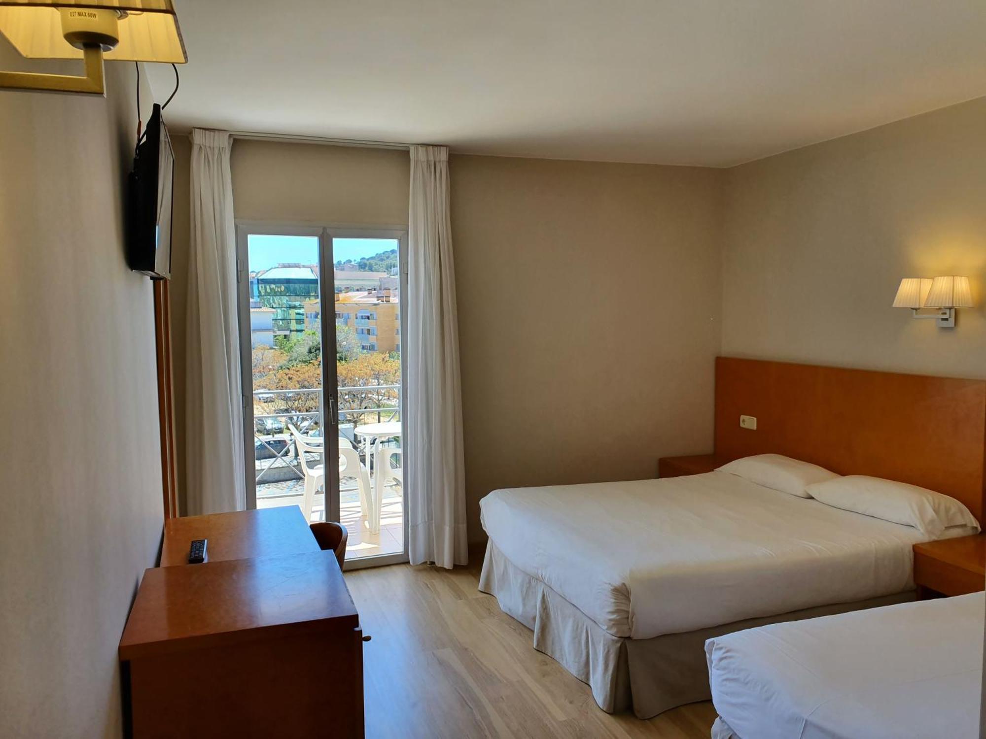 Chambre Triple avec Balcon