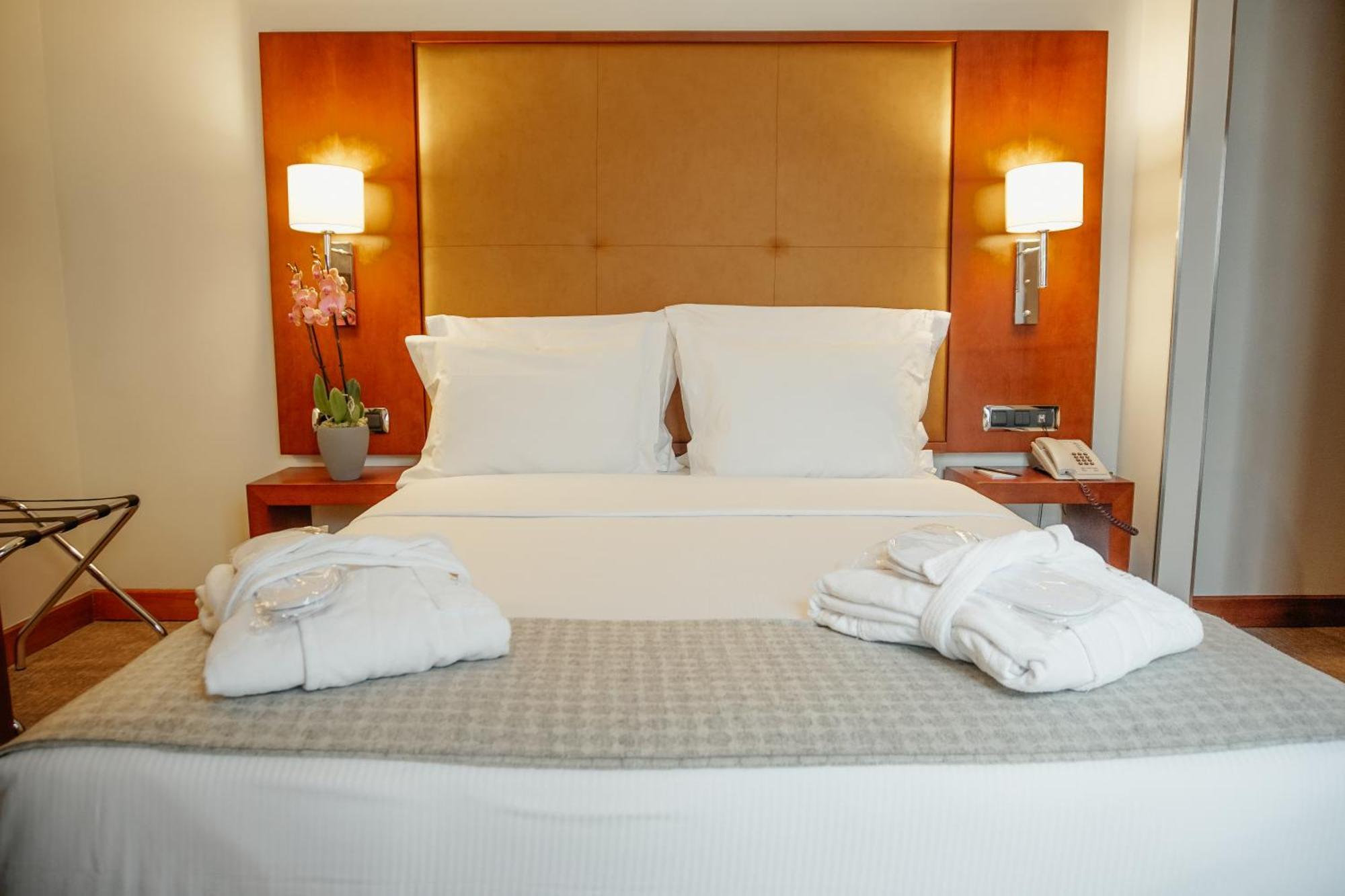 Deluxe Double or Twin Room Private Terrace