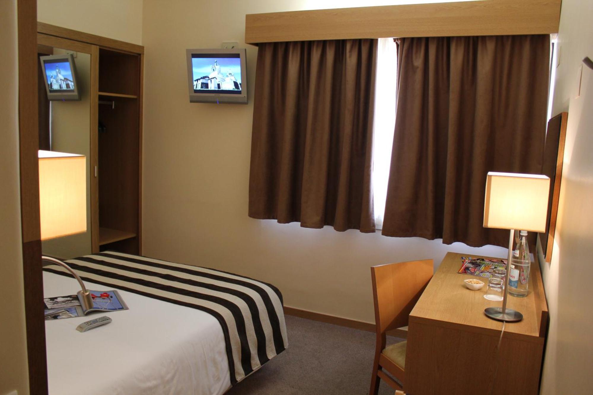 Small Double Room