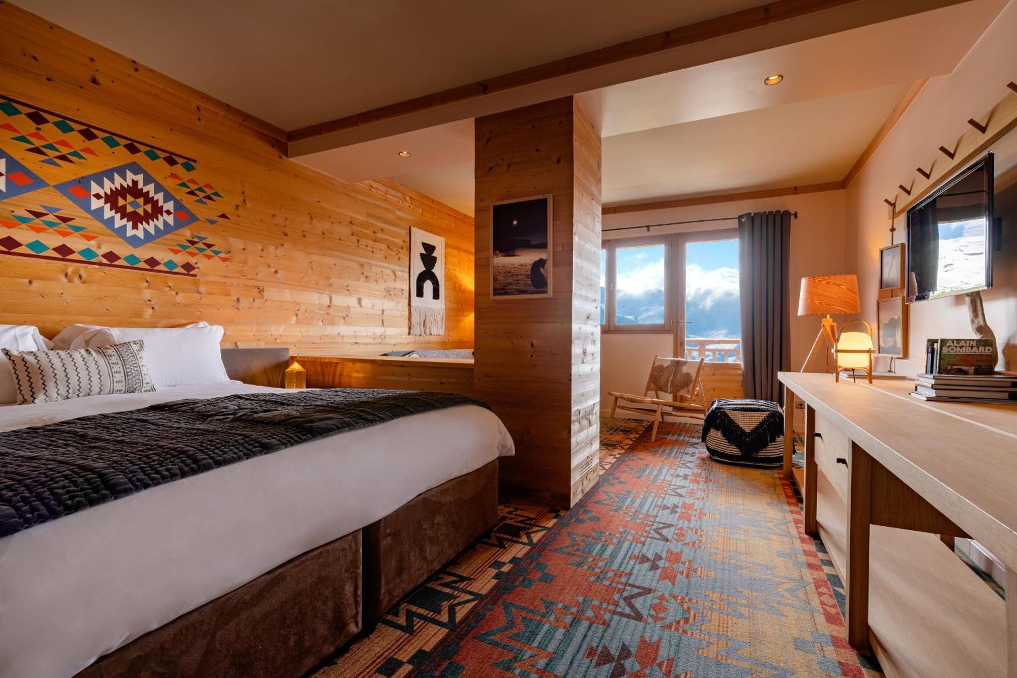 Junior Suite,1215108181:JPEG