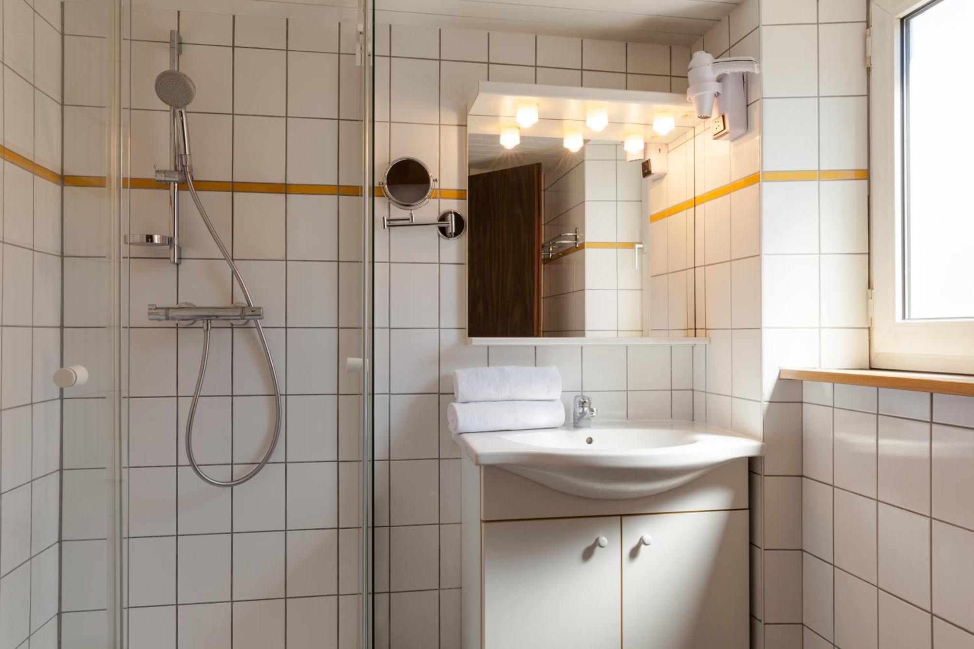 Classic Double Room,1215206272:JPEG