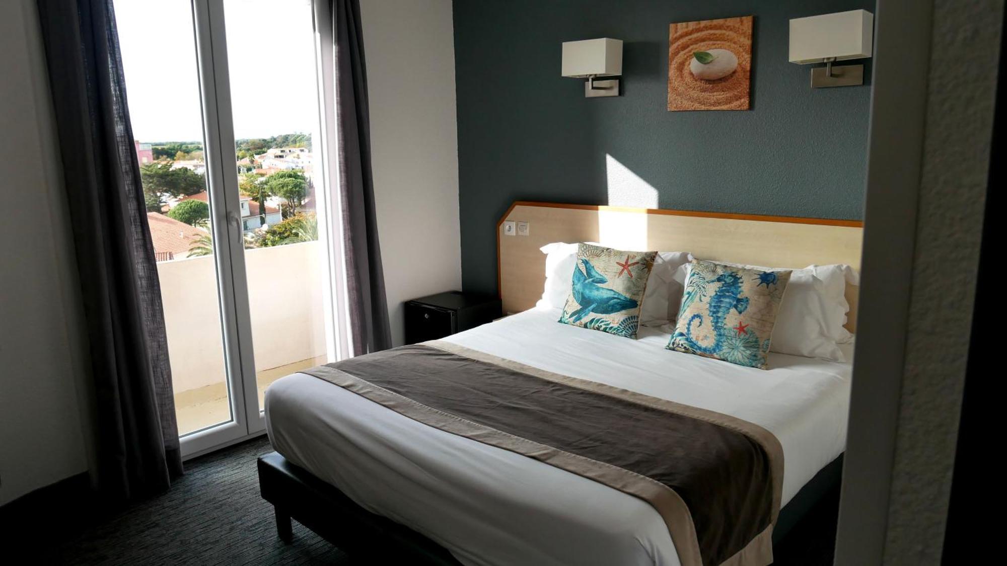 Double Room Mountain View