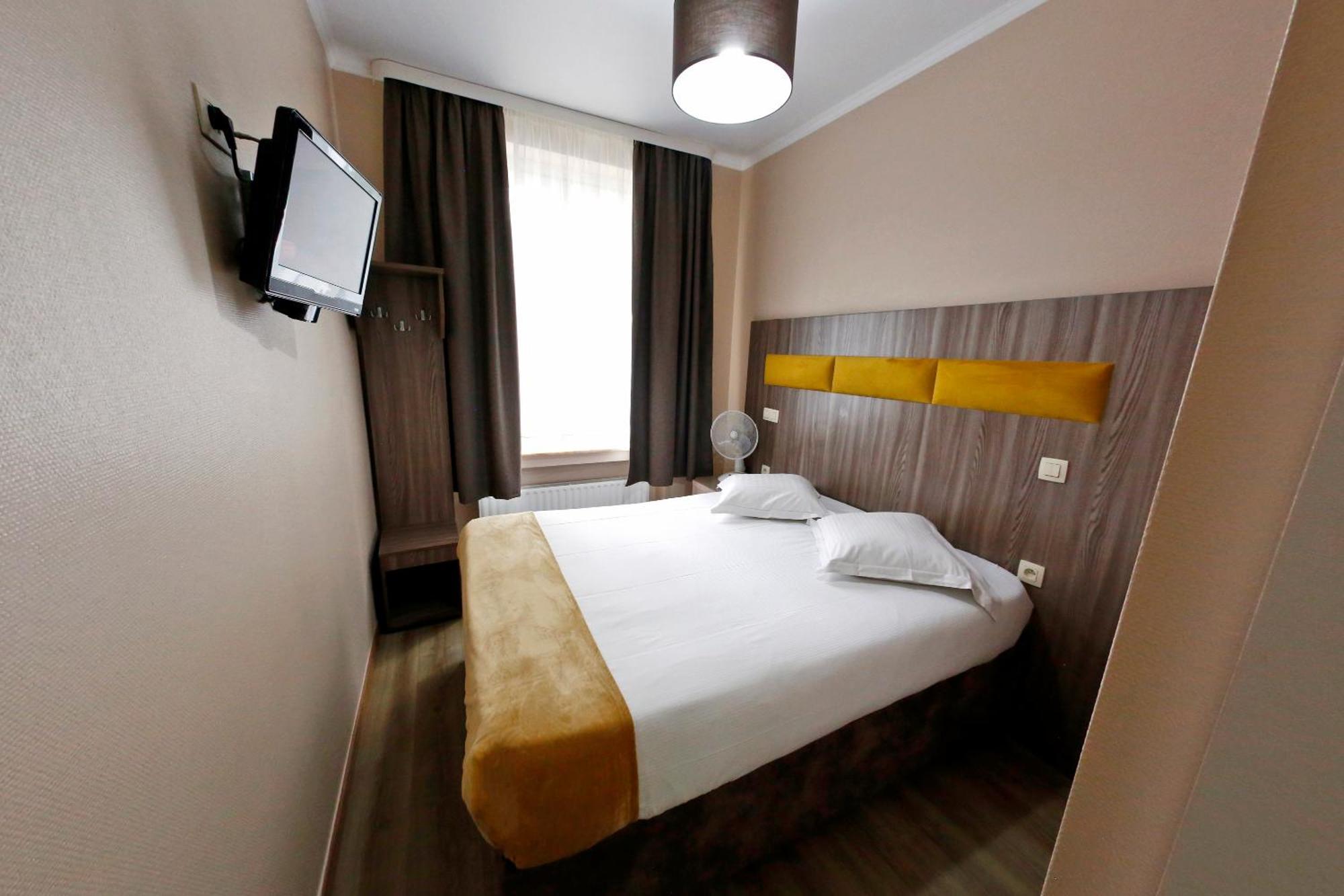 Economy Double Room,1216933900:JPEG