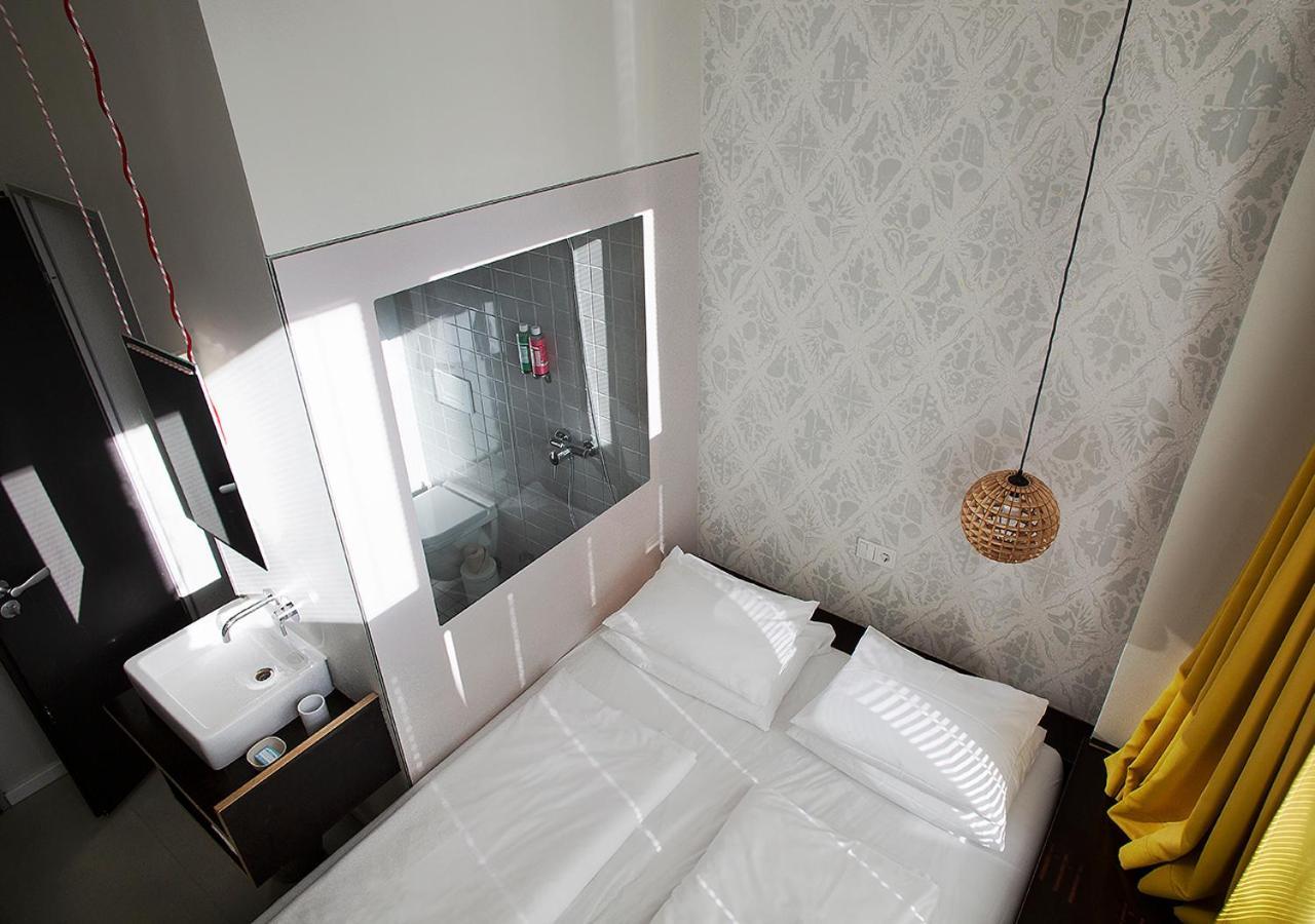 Small Double Room,1219215958:JPEG
