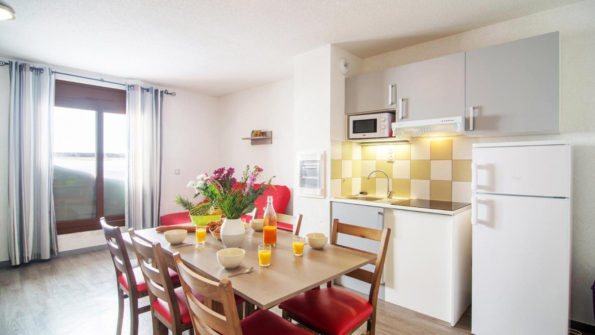 Appartement 2 Chambres avec Coin Nuit pour 8 Personnes