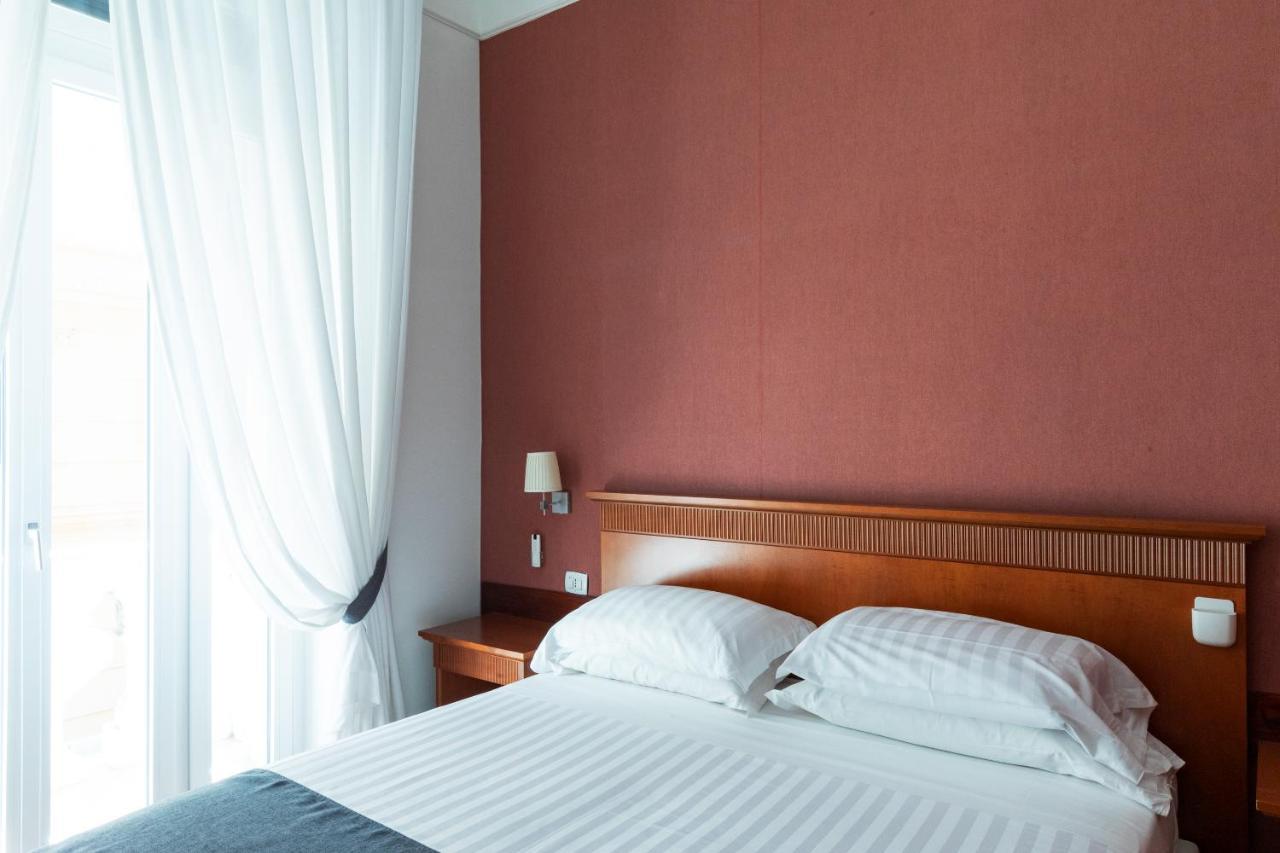 Chambre Double Supérieure avec Vue Partielle sur la Mer