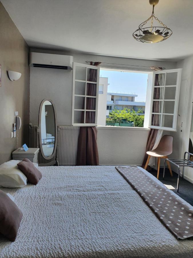 Superior Double or Twin Room Side