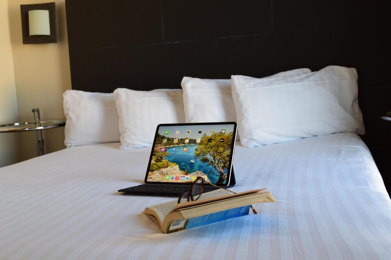 Double Room Street View