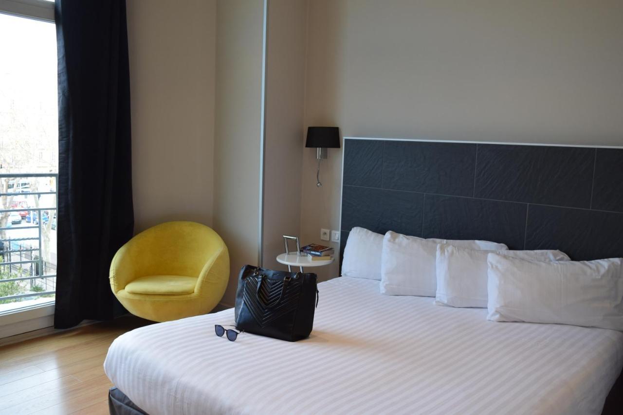 Double Room Street View