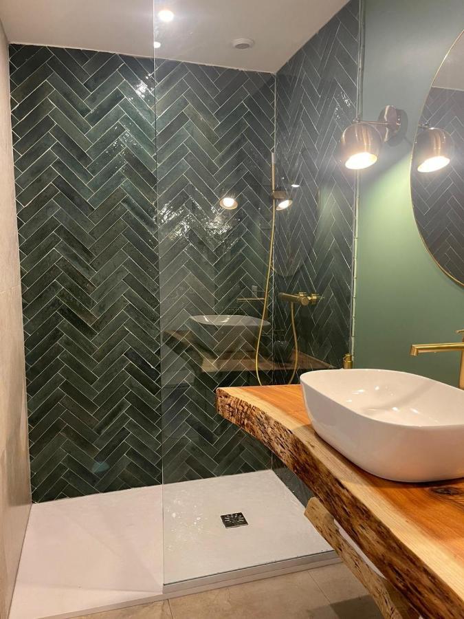 Double Room,1262729686:JPEG