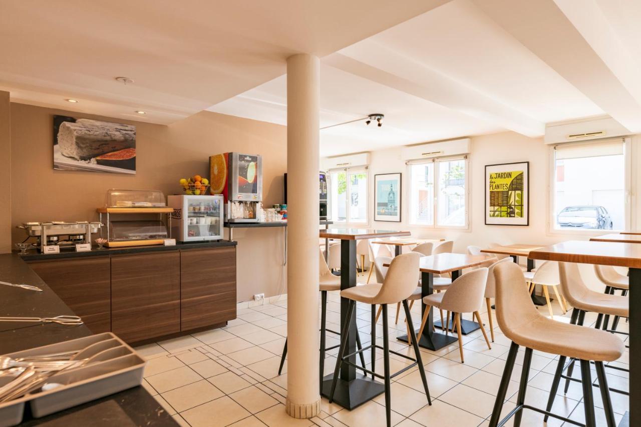 Studio Kitchenette