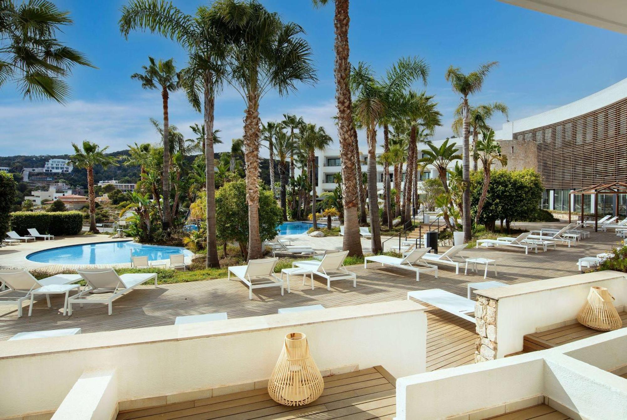 Chambre Oasis Deluxe avec Accès à la Piscine