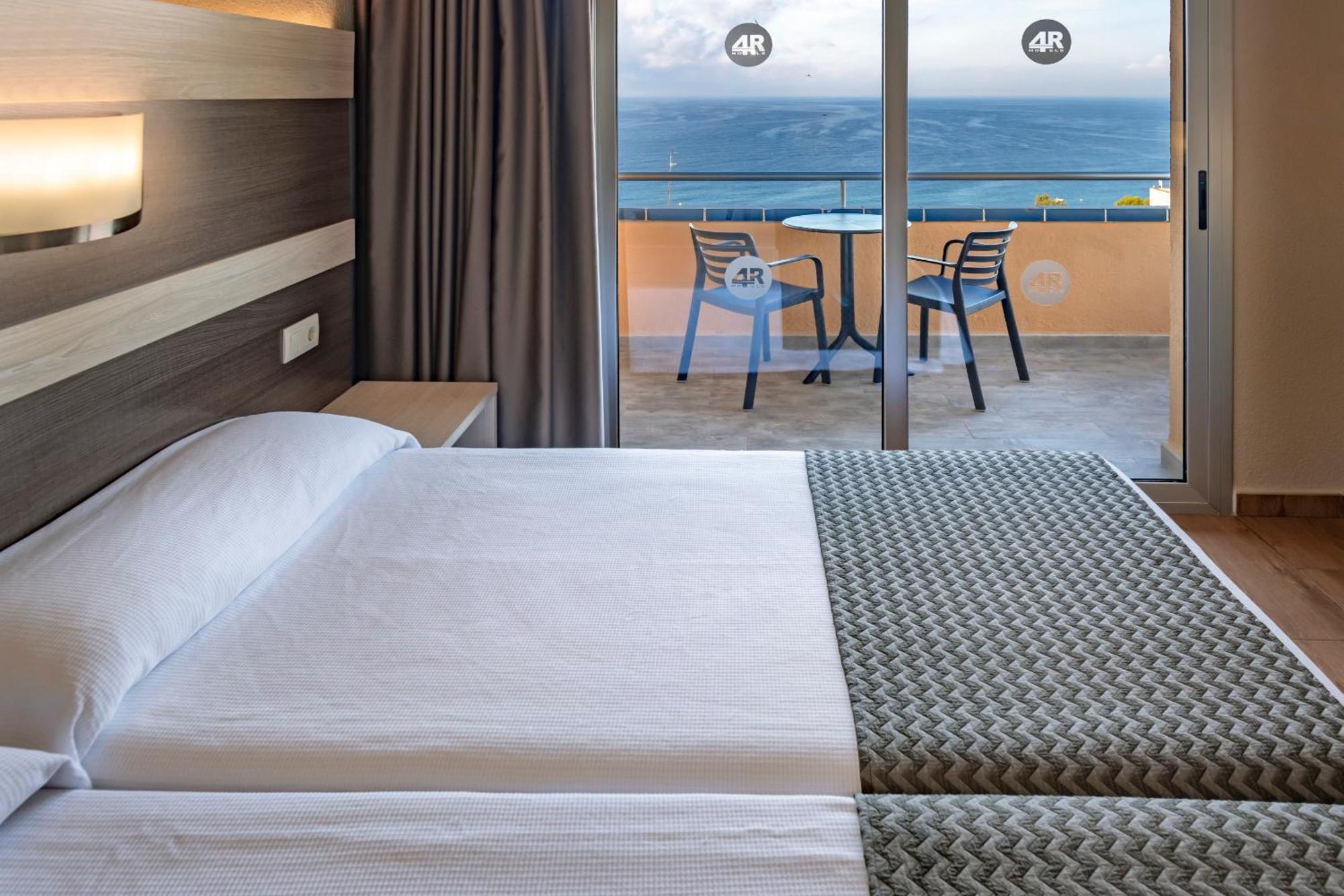 Chambre Double - Vue sur Mer (2 Adultes)