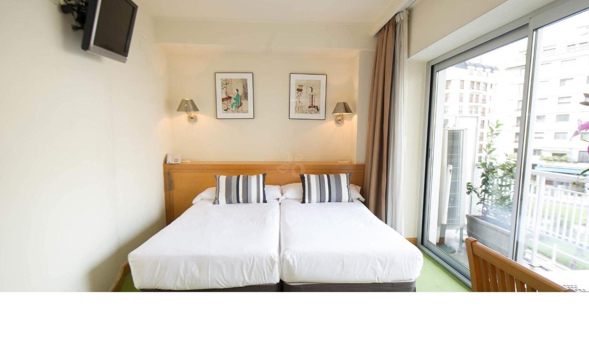 Chambre Double ou Lits Jumeaux