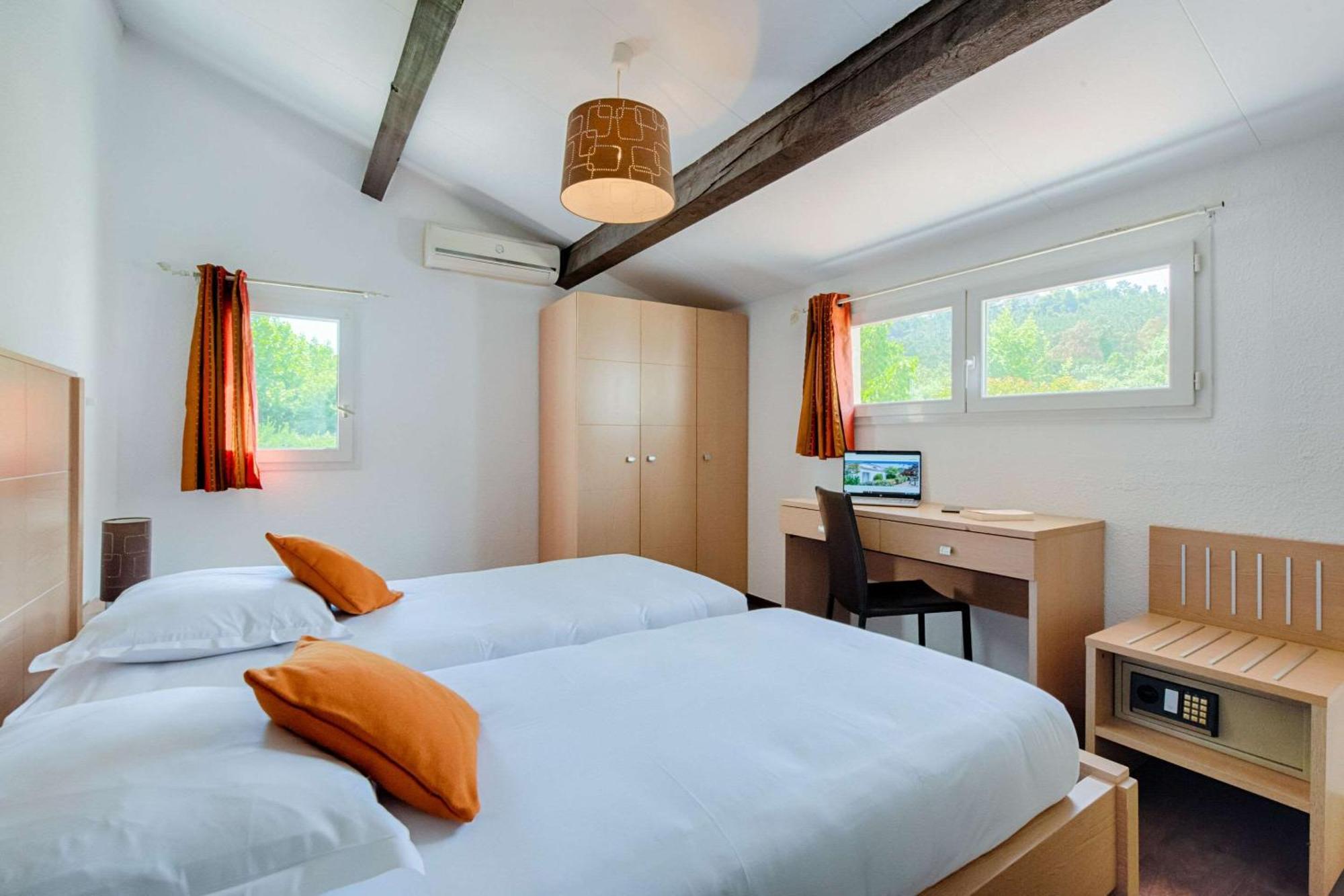 One-Bedroom Standard Apartment