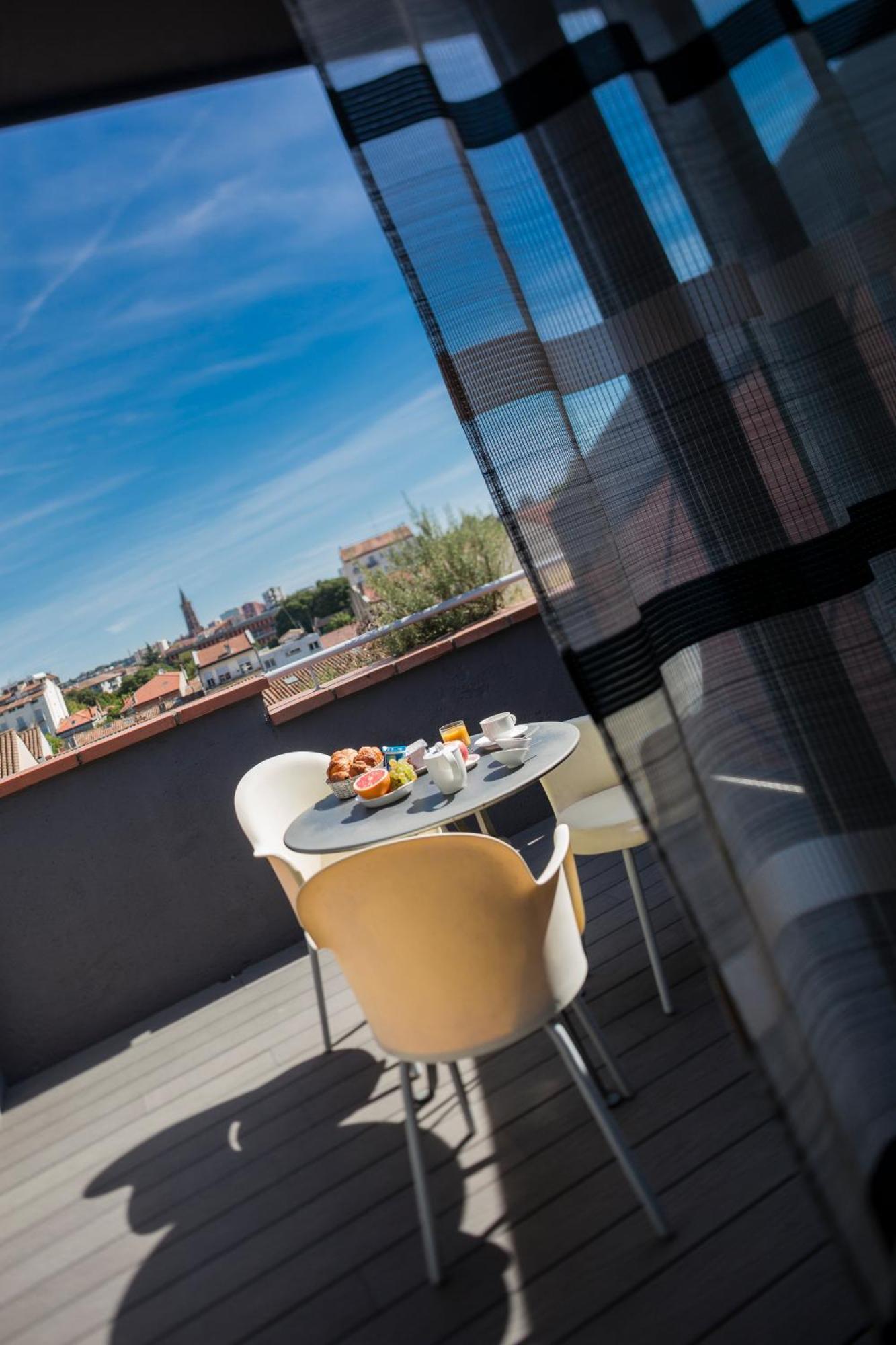 Superior Room Terrace