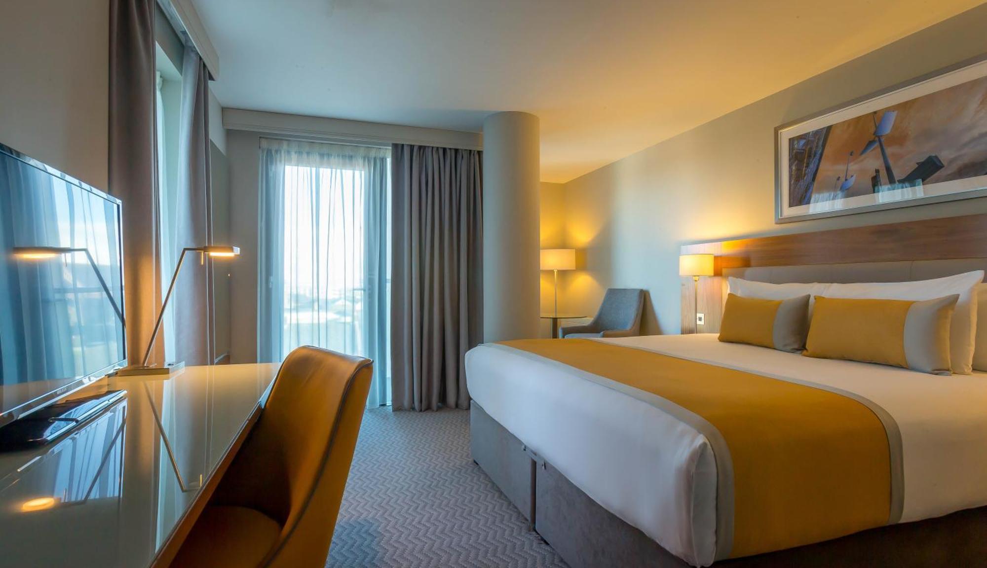 Executive King Room,1589318861:JPEG