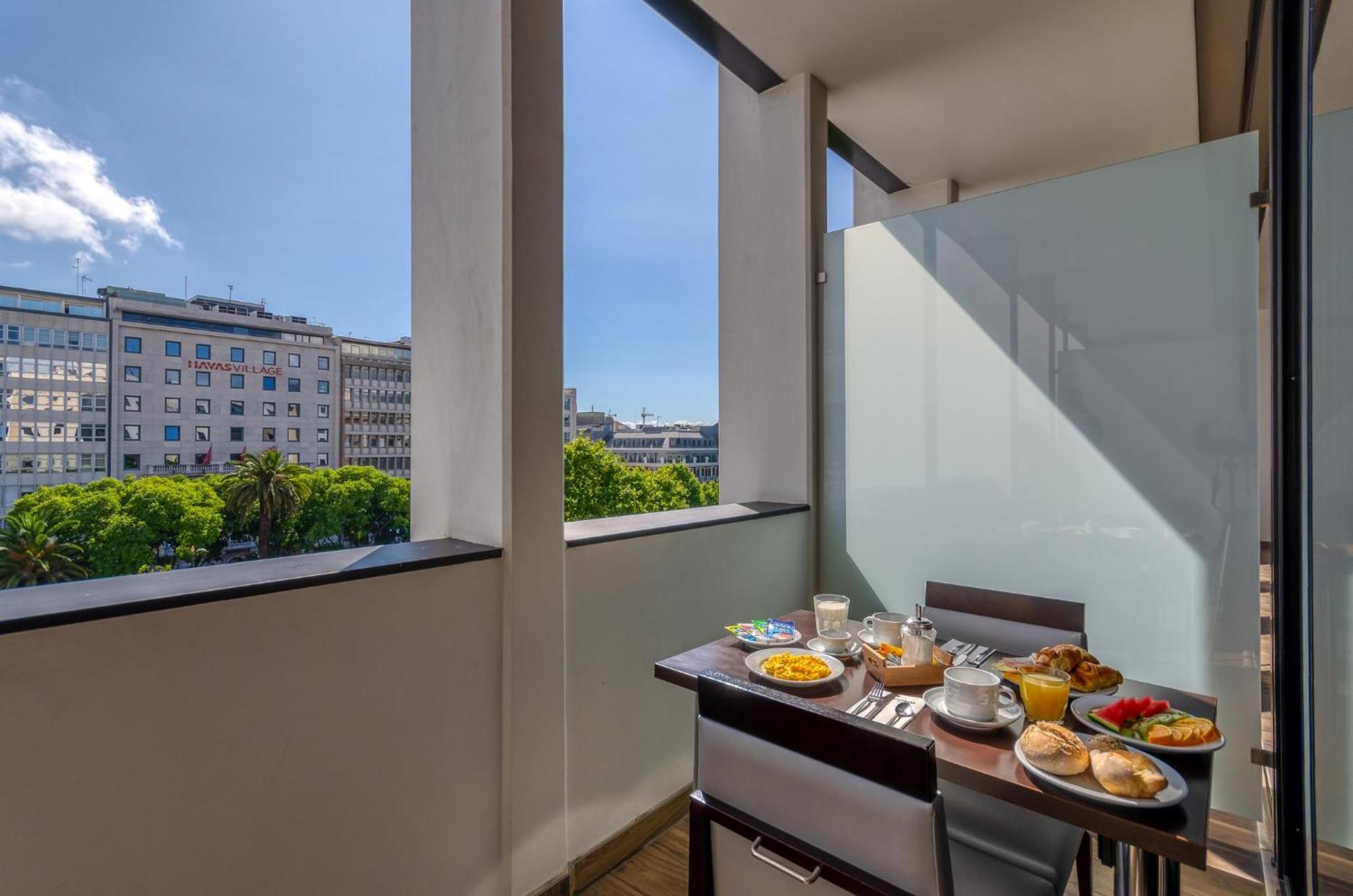 Executive Twin Room with Balcony,1433223370:JPEG